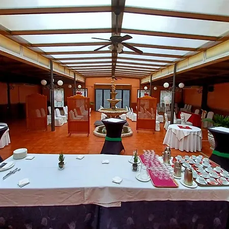Santa Cecilia Hotel